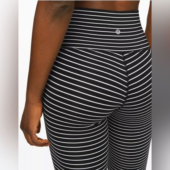 Lululemon Wunder Under Crop Parallel
Stripe rare Black White; size 4 - Picture 9 of 11
